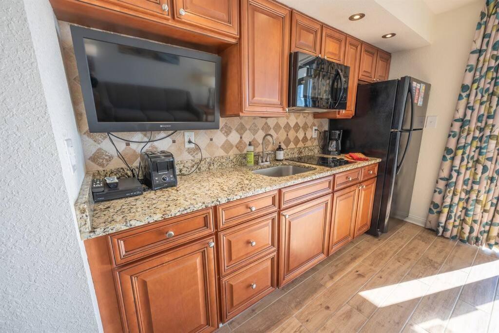 New Remodeled Direct Oceanfront Views Beach Cove Myrtle Beach Exteriör bild