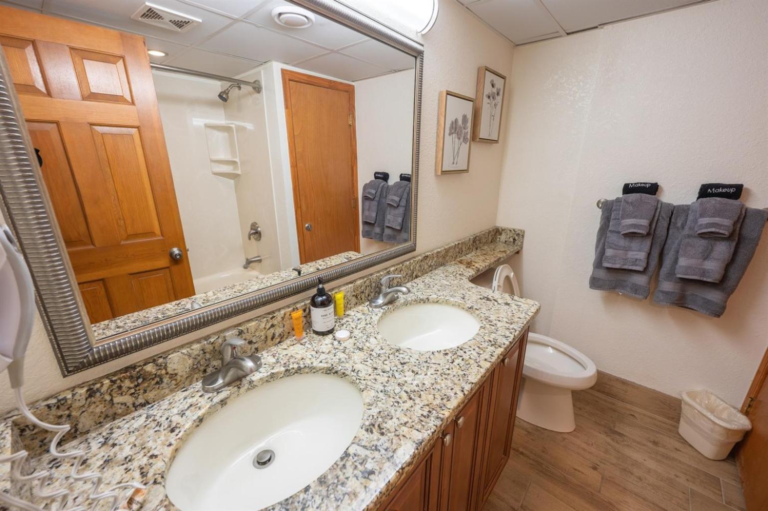 New Remodeled Direct Oceanfront Views Beach Cove Myrtle Beach Exteriör bild